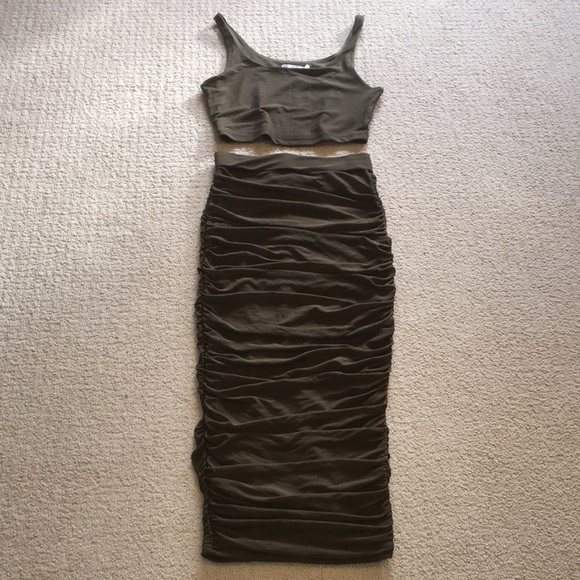 STUNNING Skirt & Top Set - Dark Green -XS - Like New - Picture 4 of 16